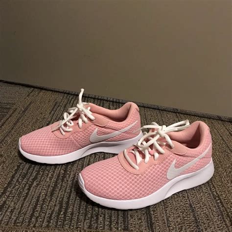 Womens Pink Shoes 